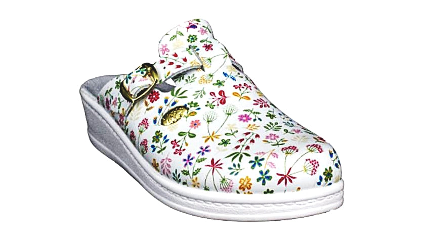 Papuci medicinali albi cu flori  Sanital Light