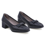 Pantofi damă Anna Viotti D50-5654 – vedere ușor laterală cu ambii pantofi, piele naturală perforată