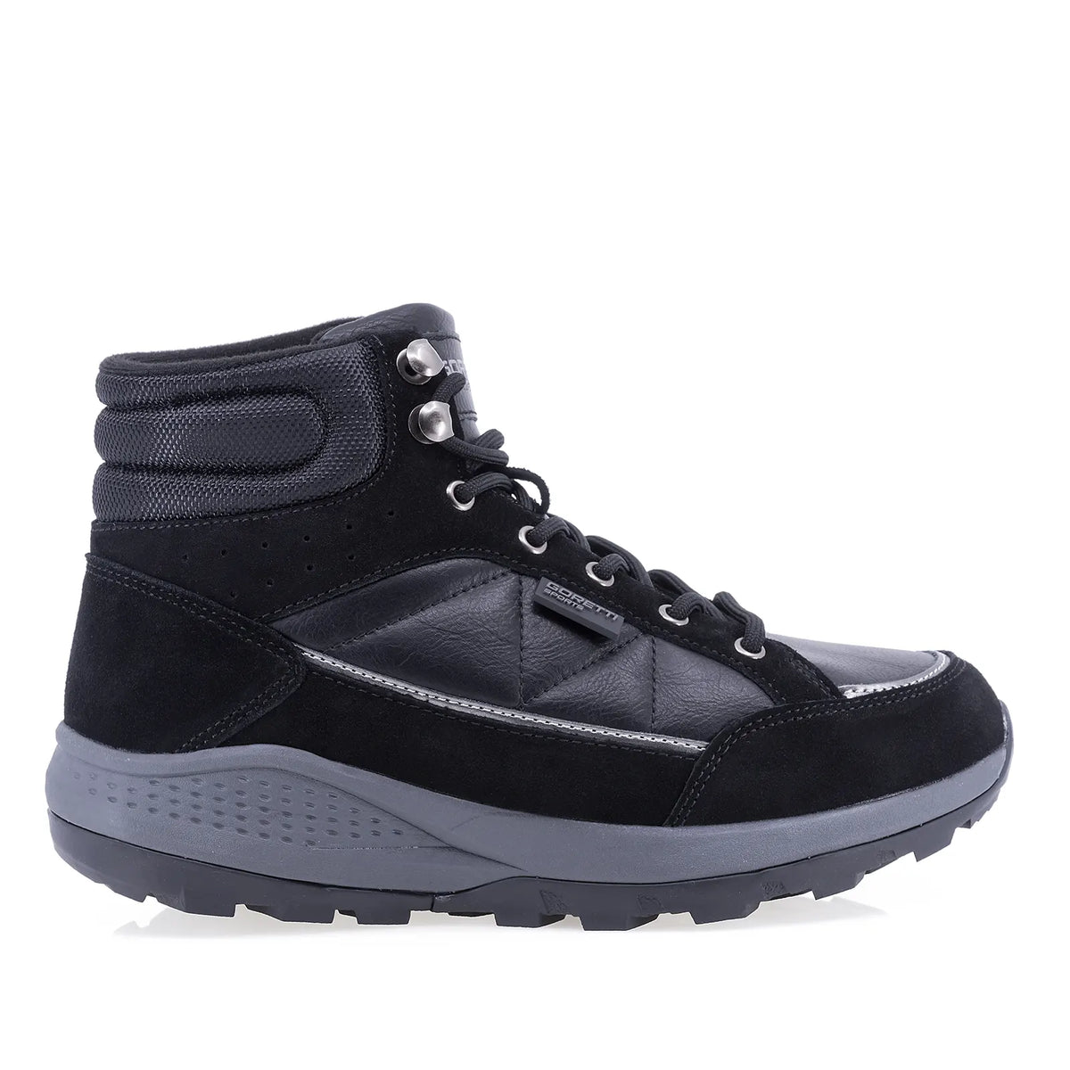 Ghete damă sport Goretti D110-24W8776 negre din piele naturală întoarsă, cu șireturi, căptușeală fină și talpă ortopedică turnată de 2 cm în față și 4 cm în spate.