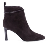 Botine dama elegante Anna Viotti D106-7Y77-RH2245P-HSB-DK maro, din piele naturala intoarsa, cu varf ascutit si toc subtire.