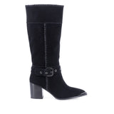 Cizme dama casual Anna Viotti D106-K0B417-RZ5860P-H negre din piele naturala intoarsa, stil ciocata inalta, cu varf ascutit si curea decorativa la glezna.