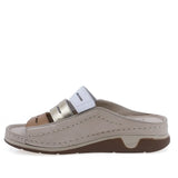 Papuci dama Anna Viotti D60-M20 bej con alb din piele naturala, design elegant si confort sporit la mers