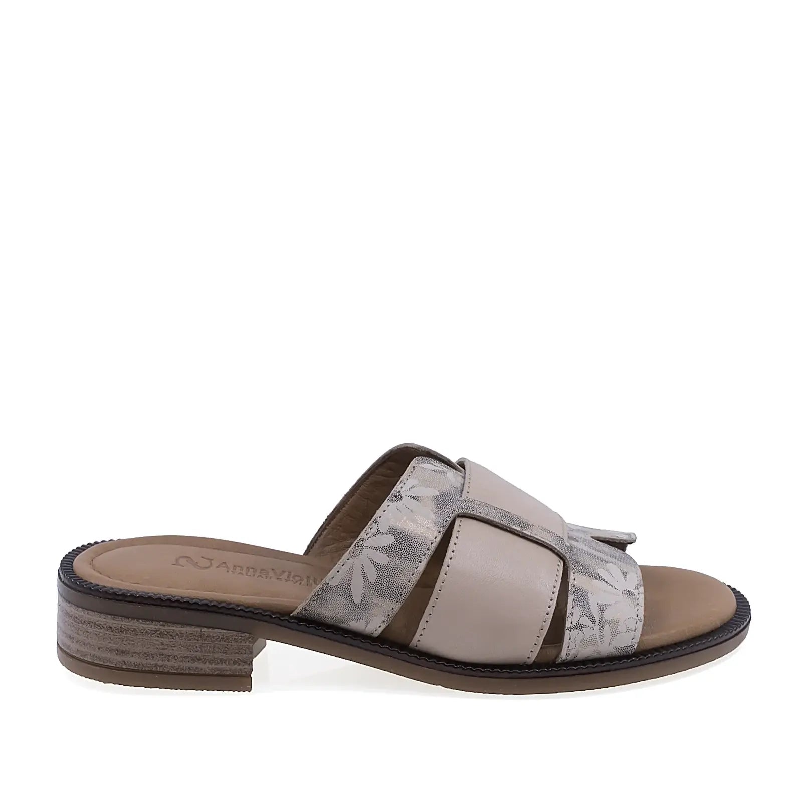 Papuci dama casual Anna Viotti D57-26306 din piele naturala crem cu flori vedere laterala dreapta cu toc patrat