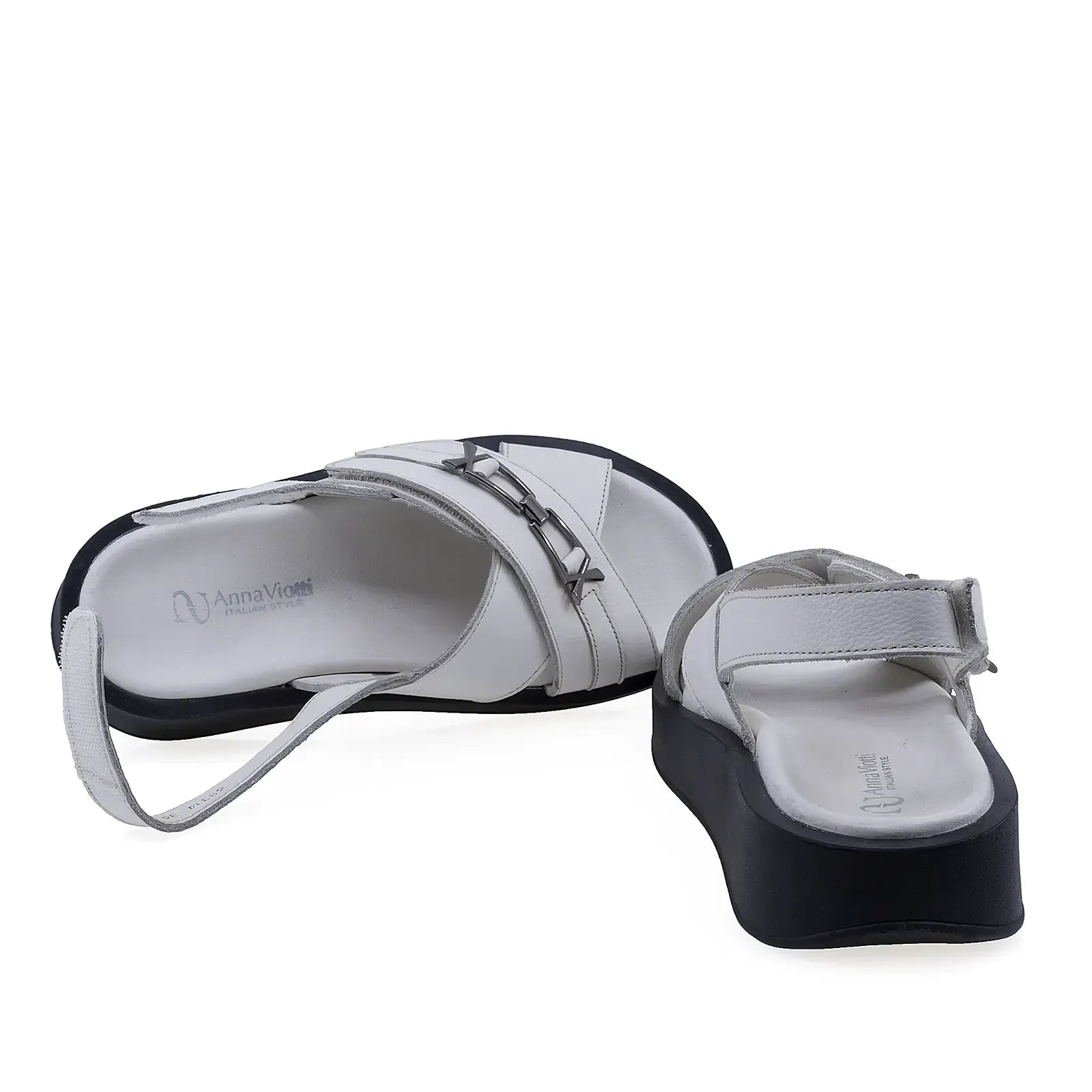 Brant fusbet acoperit cu mesina naturala la sandalele Anna Viotti D200-68314