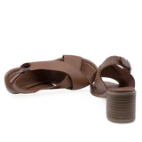Interior din piele naturală al sandalelor Anna Viotti D22-K112 coniac, pentru confort și respirabilitate