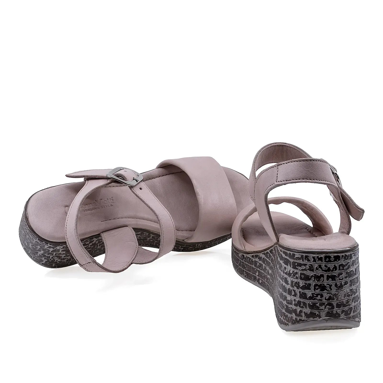 Interior din mesina naturala al sandalelor dama Anna Viotti D22-S490 pentru confort sporit