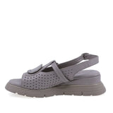 Profil lateral al sandalelor Anna Viotti D22-S566 gri, cu talpă ortopedică și design ergonomic