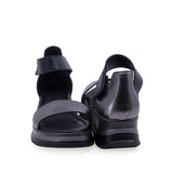 Sandale dama Anna Viotti D22-S574 negru/platin, calcai acoperit si platforma de 5 cm pentru stabilitate si confort